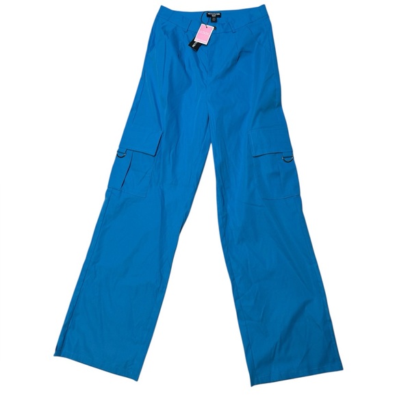 PrettyLittleThing Shape Indigo Cargo Pants Women’s 8 Buckle Detail NWT - Picture 1 of 6